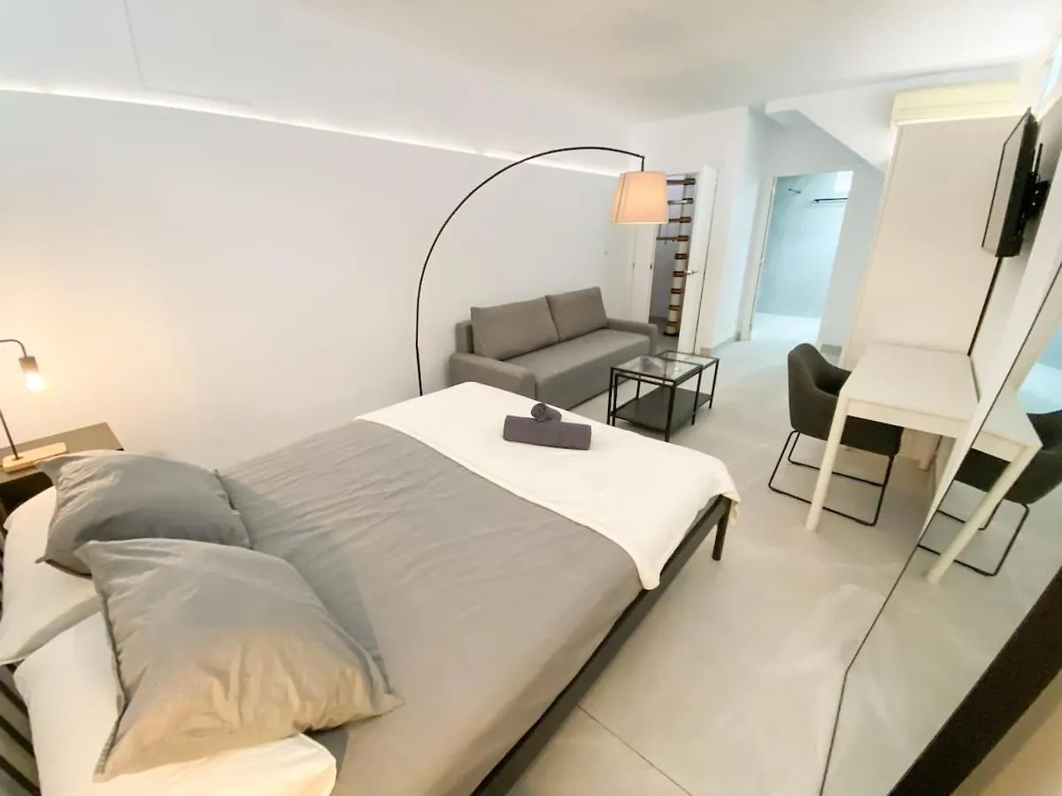 Villa With Private Swimming Pool In Sevilla  세비야