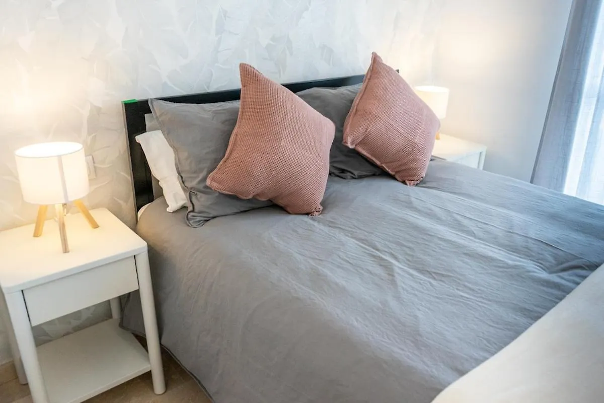 Villa With Private Swimming Pool In Sevilla 세비야