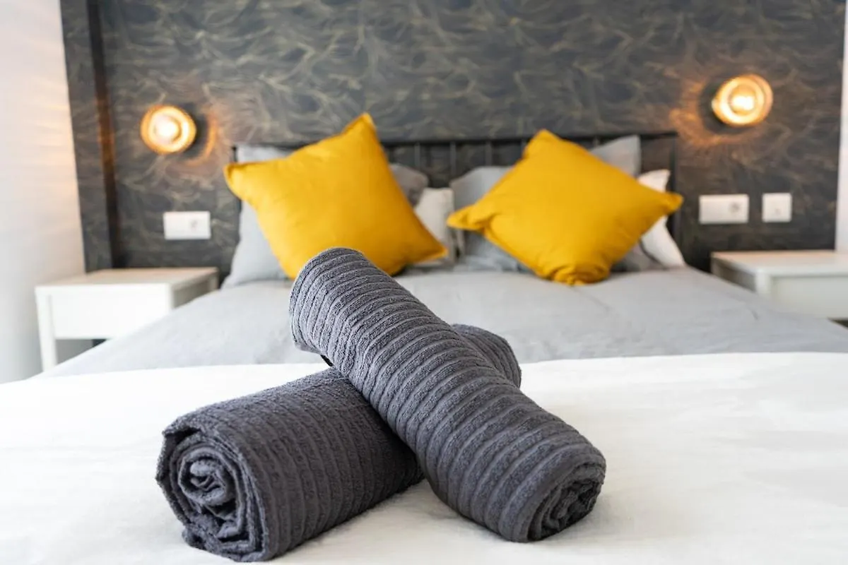 Villa With Private Swimming Pool In Sevilla 0*, 세비야