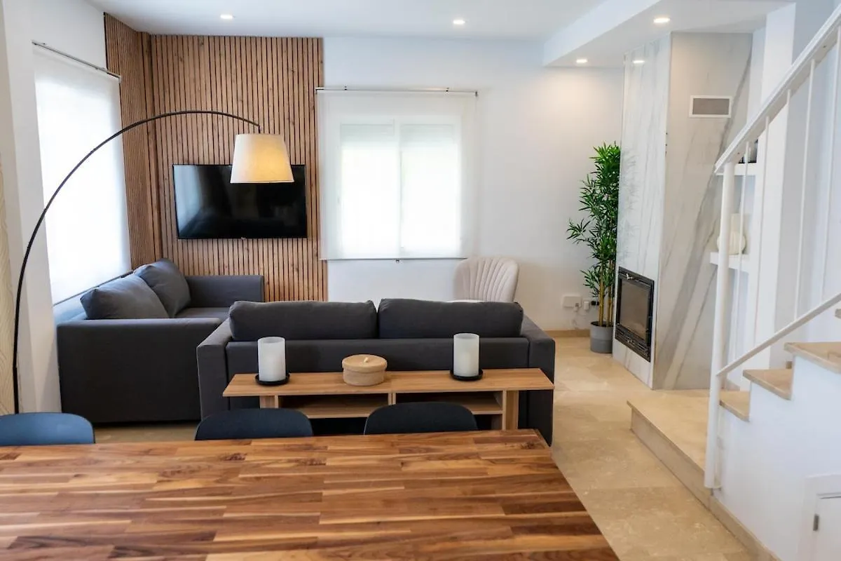 Villa With Private Swimming Pool In Sevilla