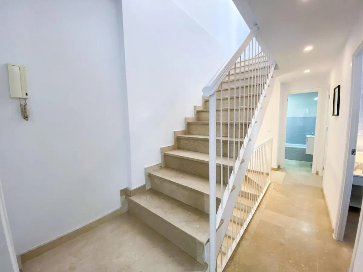 Villa With Private Swimming Pool In Sevilla 0*, 세비야