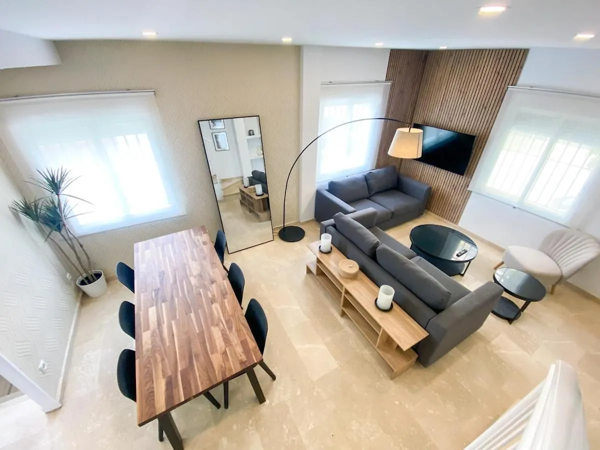 Villa With Private Swimming Pool In Sevilla