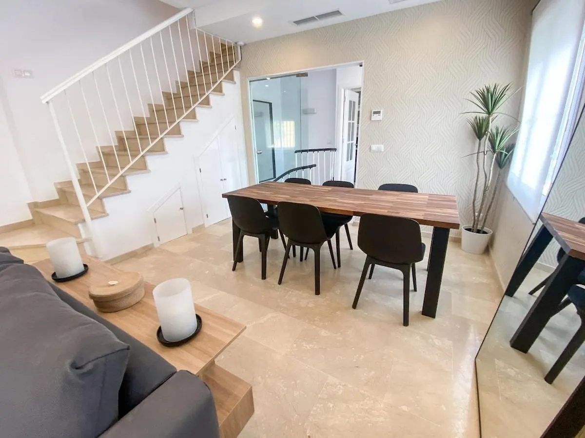 Villa With Private Swimming Pool In Sevilla