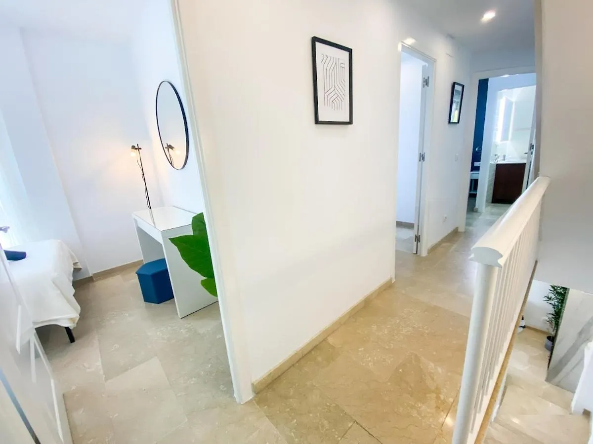 Villa With Private Swimming Pool In Sevilla Spain