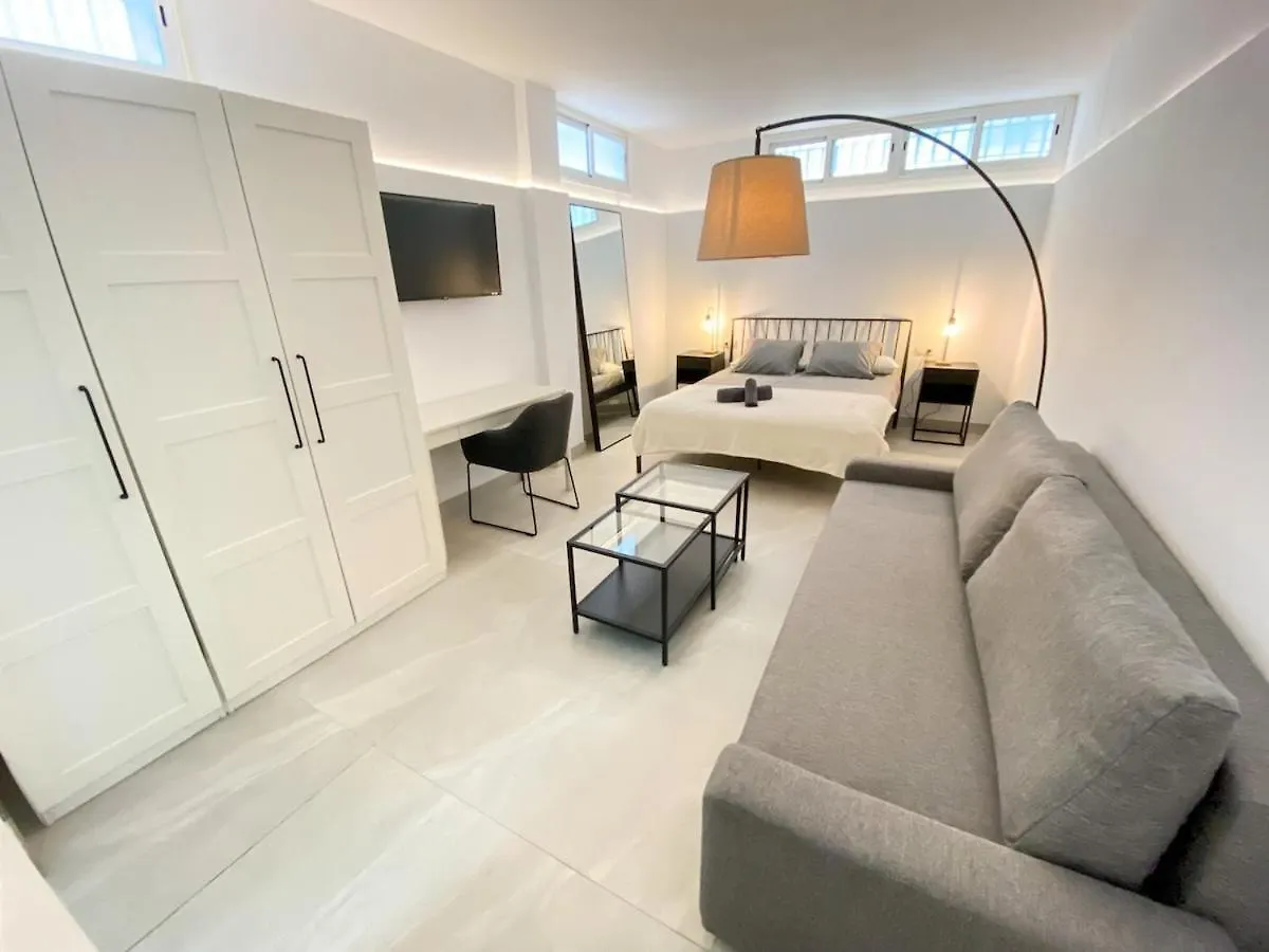 Villa With Private Swimming Pool In Sevilla 0*, セビリア