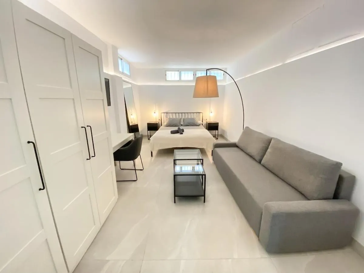 Villa With Private Swimming Pool In Sevilla